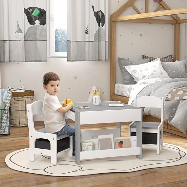 HOMCOM Ensemble 3 pièces Table et 2 chaises pour Enfant avec Plateau Table réversible Tableau Noir, Panier de Rangement, étagères Gris
