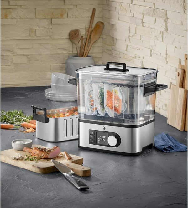 WMF Lono Cuiseur Sous Vide Pro Cuisson Basse Temperature (35° à 90°C) Saine & Savoureuse le Secret des Chefs pour Réussir Toutes les Cuissons Ecran Digital Inox Haute Qualité 1500 W 0415360011